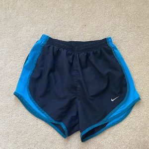 Nike Women's Tempo Dry Core 3'' Running Shorts - Navy/blue